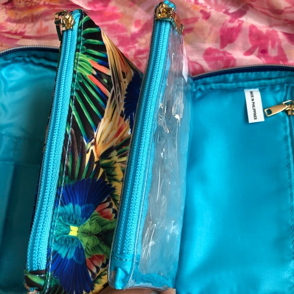 NWT Kestrel 3-piece Beauty Organizer/Travel Pouch - Picture 7 of 8